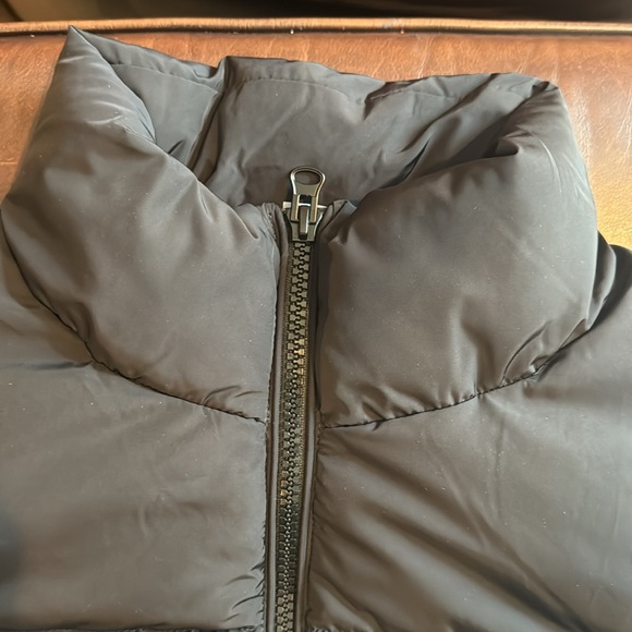 H&M | Divided | Large | Black| 100% Polyester | Winter Jacket - Picture 8 of 8